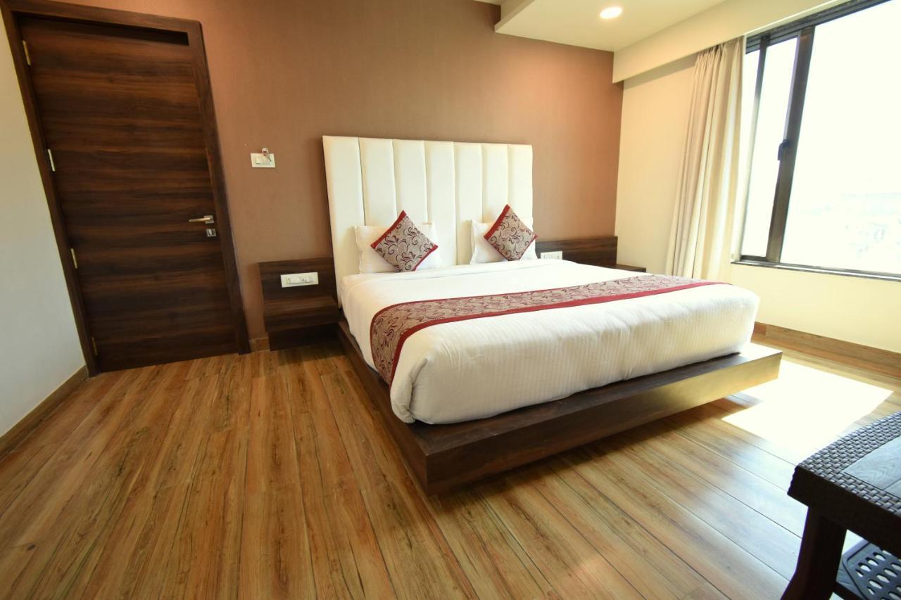 Hotel Pari Dwārka المظهر الخارجي الصورة